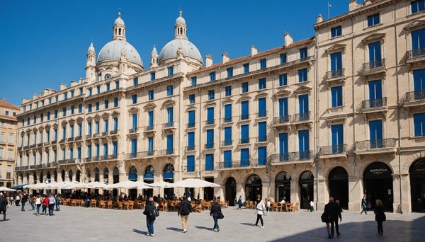 Top Attractions à Découvrir Absolument lors d'une Journée à Marseille: Guide Ultime sur HotelDomino.fr